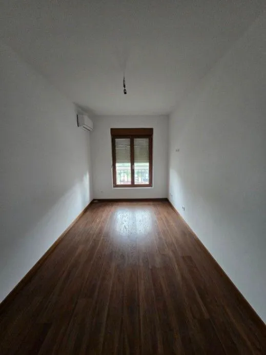 Rent, three bedroom apartment, 96m², Master Kvart, Podgorica