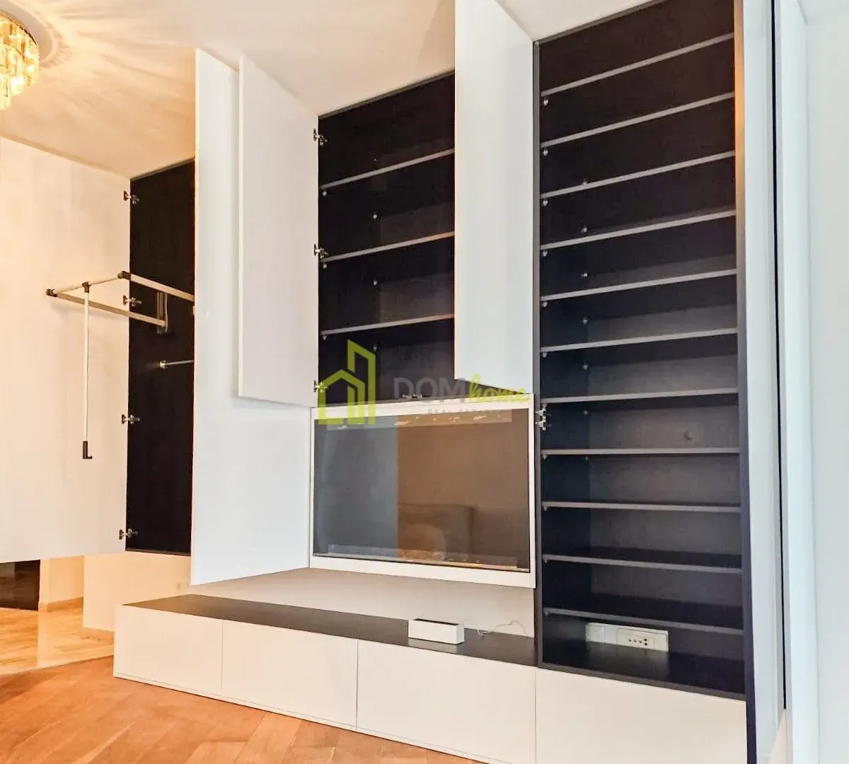 Izdavanje, jednosoban stan, 64m², Tre Canne, Budva