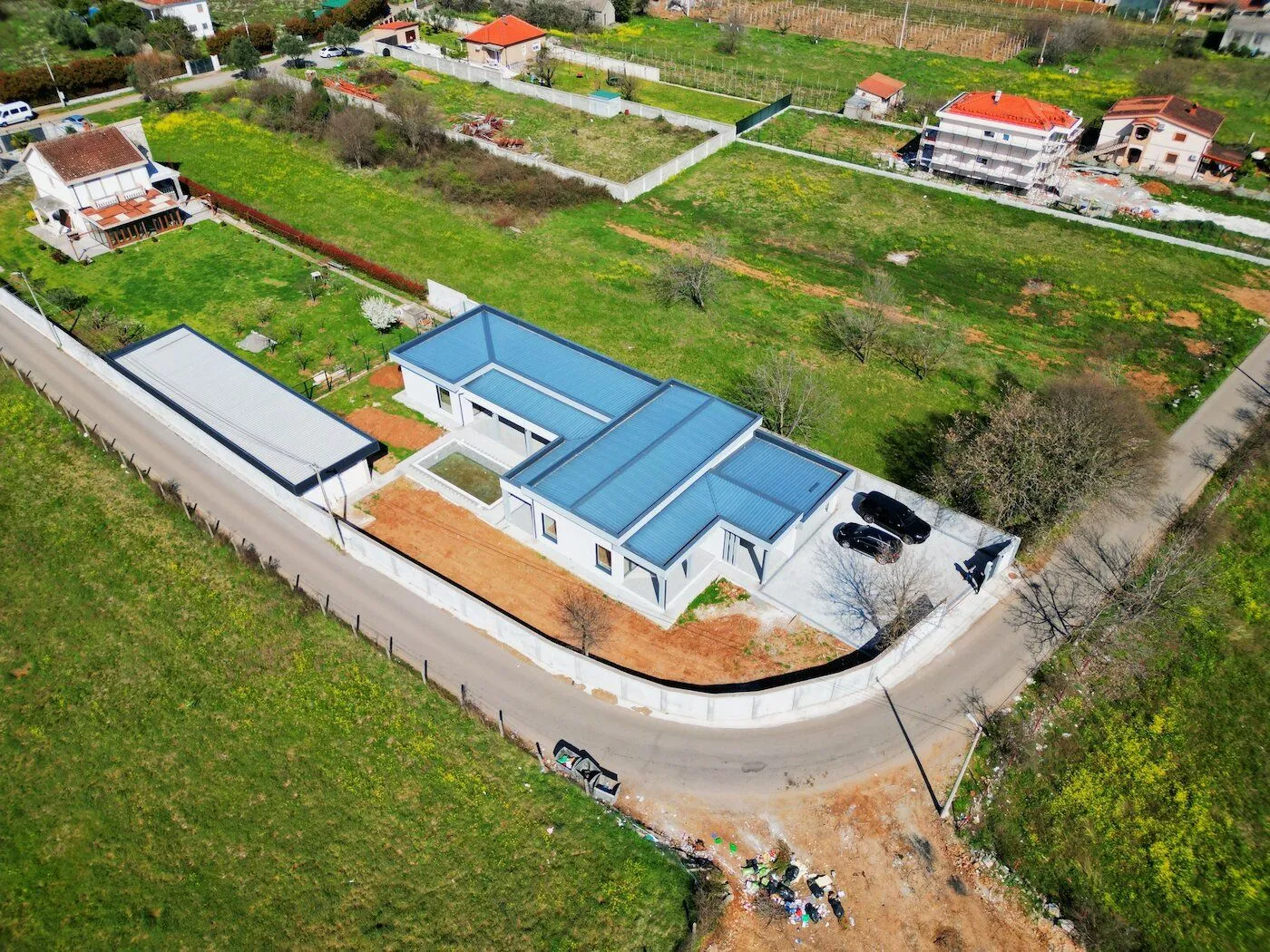 Rent, house, 434m², Farmaci, Podgorica