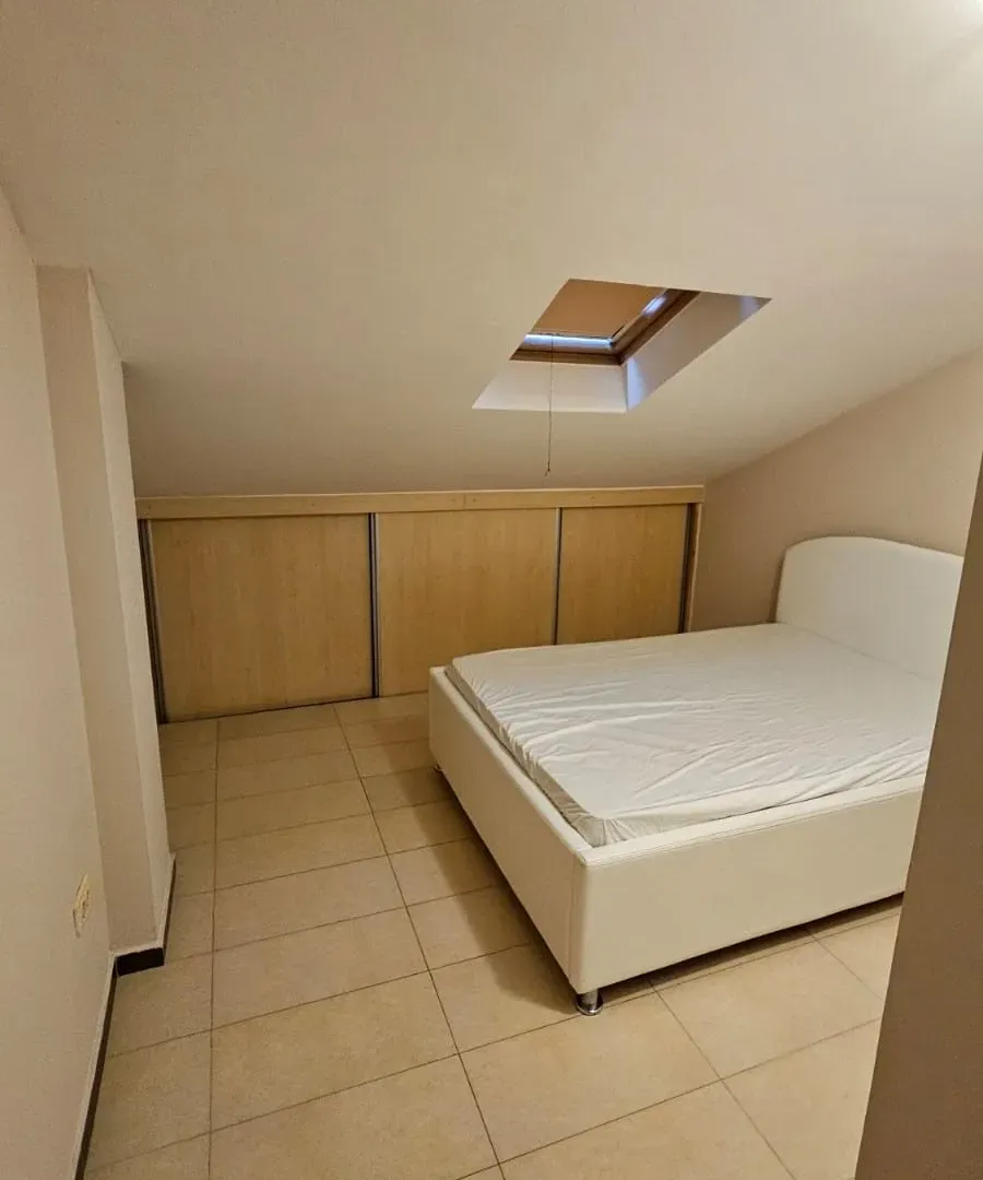 Prodaja, dvosoban stan, 80m², Ljubović, Podgorica