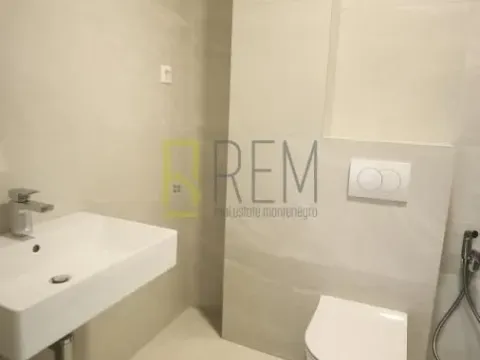 Rent, office space, 113m², Dalmatinska ulica, Podgorica - image 8