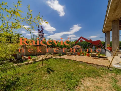 Prodaja, kuća, 320m², Voždovac Sve Podlokacije, Beograd - image 20