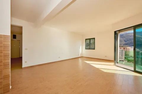 Sale, two bedroom apartment, 85m², Bečići, Budva - image 16