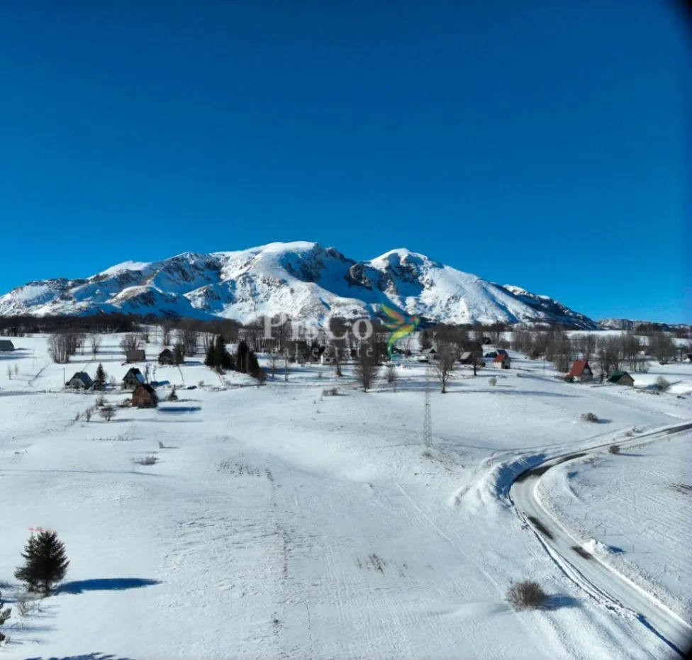 Prodaja, plac, 473m², Pašina Voda, Žabljak