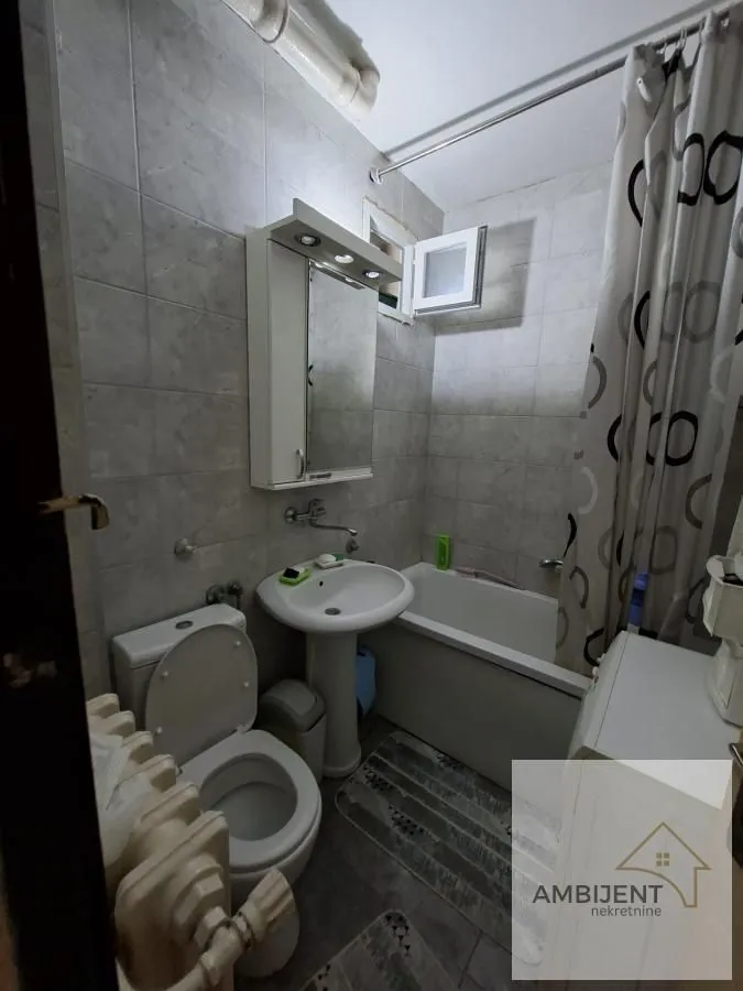 Prodaja, dvosoban stan, 61m², Zemun Sve Podlokacije, Beograd