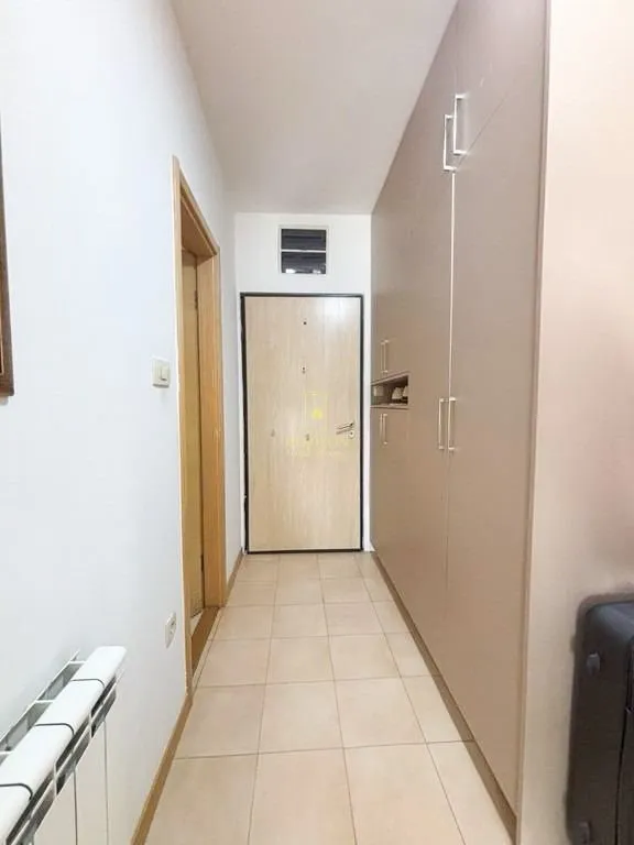 Prodaja, dvosoban stan, 64m², Pobrežje, Podgorica