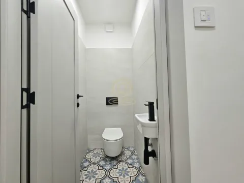 Prodaja, četvorosoban stan, 112m², Stari grad, Novi Sad - image 18
