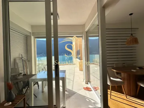 Sale, two bedroom apartment, 86m², Dobrota, Kotor - image 13