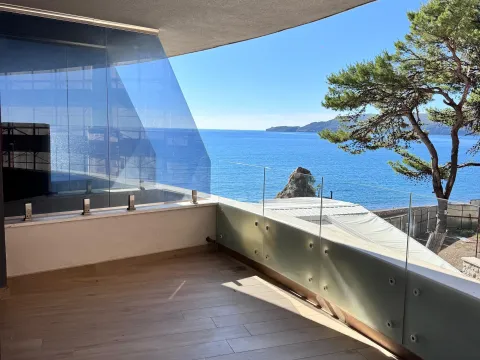 Prodaja, dvosoban stan, 75m², Rafailovići, Budva - image 1