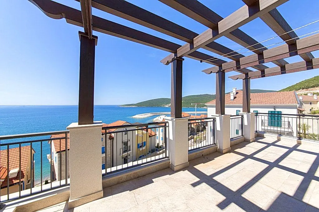 Prodaja, stan, 86m², Tivat, Crna Gora