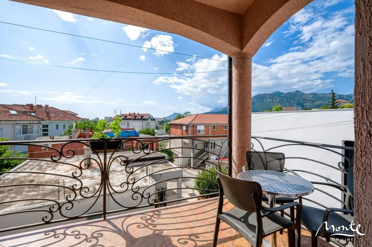 Sale, house, 280m², Bar, Crna Gora
