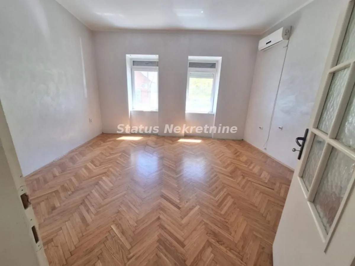 Izdavanje, dvosoban stan, 60m², Salajka, Novi Sad Sve Podlokacije