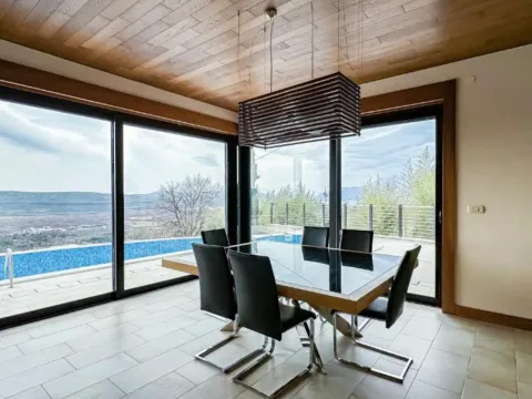 Rent, house, 300m², Dub, Kotor - image 13