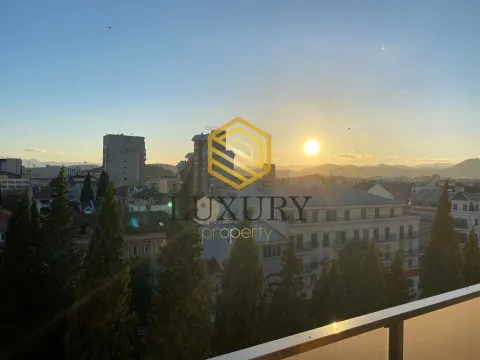 Izdavanje, jednosoban stan, 53m², Centar, Podgorica - image 18