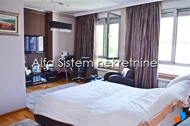 Rent, apartment, 230m², Čubura, Beograd