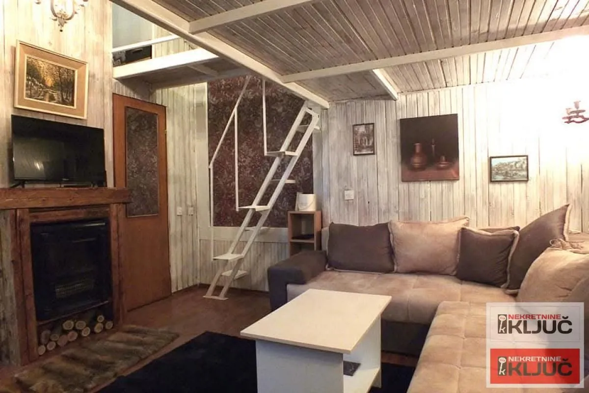 Prodaja, jednosoban stan, 24m², Centar, Novi Sad