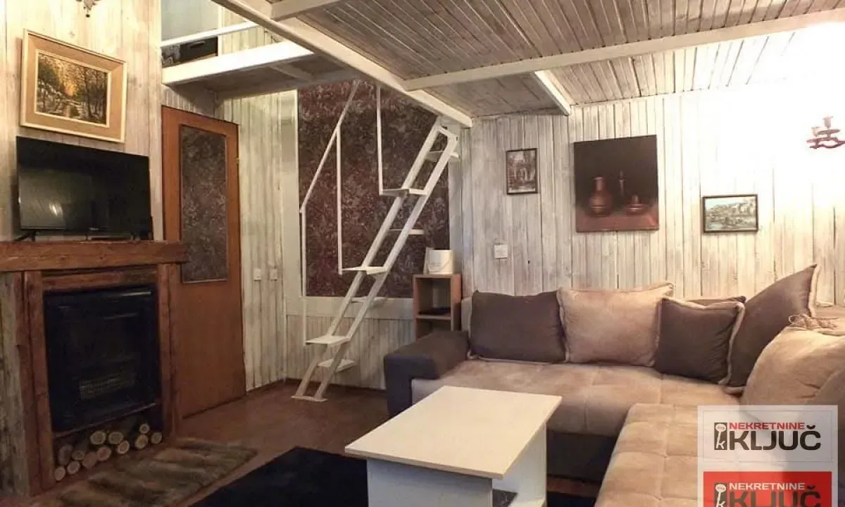 Prodaja, jednosoban stan, 24m², Centar, Novi Sad