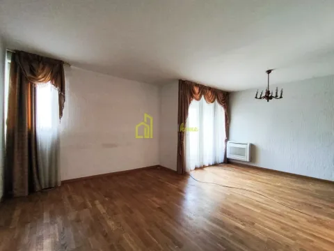 Izdavanje, dvosoban stan, 75m², Blok 5, Podgorica - image 3