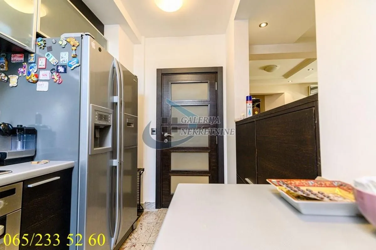 Prodaja, trosoban stan, 77m², Žarkovo, Beograd