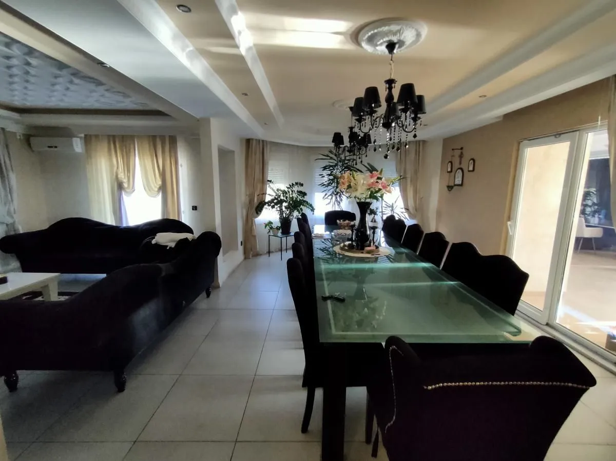 Prodaja, kuća, 380m², Sremska Kamenica, Petrovaradin