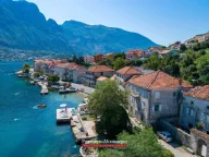 Prodaja, kuća, 321m², Prčanj, Kotor - image 1