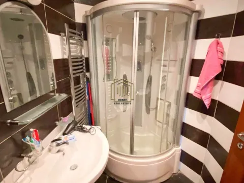 Izdavanje, jednosoban stan, 53m², Centar, Podgorica - image 12