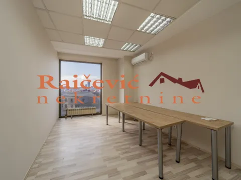 Rent, office space, 216m², Savski Venac, Beograd - image 12