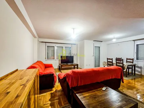 Izdavanje, trosoban stan, 92m², Krivi Most, Podgorica - image 9