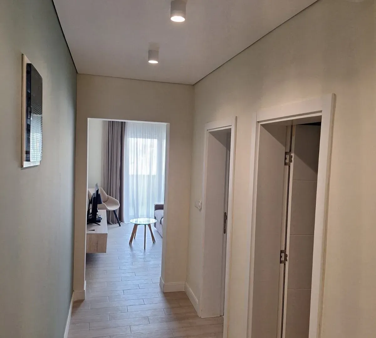 Izdavanje, jednosoban stan, 45m², Pod Kuk, Tivat