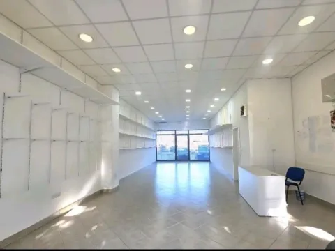 Rent, office space, 120m², Stari Aerodrom, Podgorica - image 2