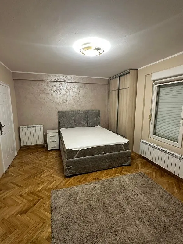 Izdavanje, dvosoban stan, 63m², Stari Grad, Beograd