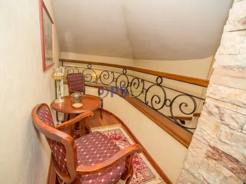 Prodaja, kuća, 169m², Cetinje, Crna Gora - image 15