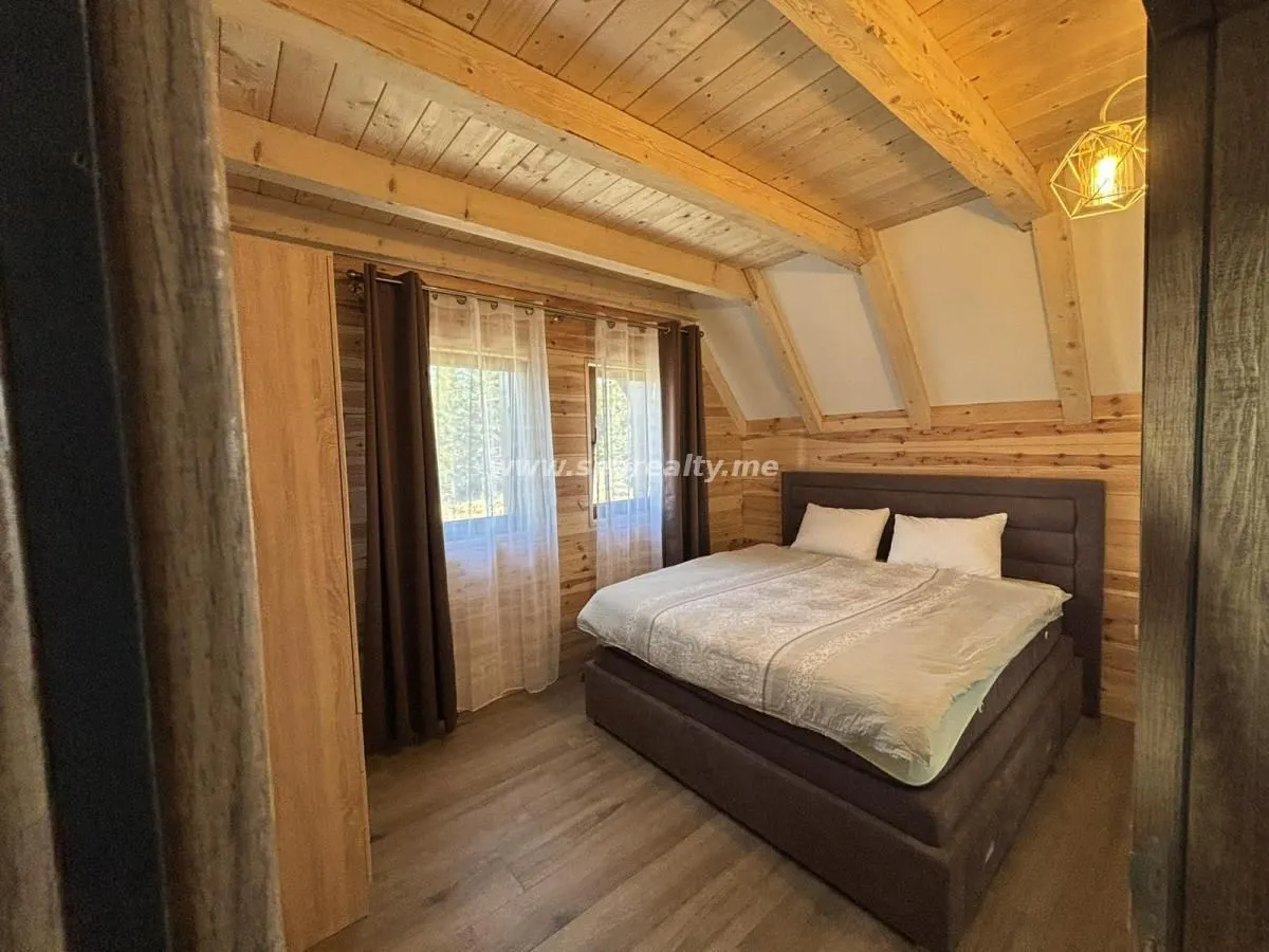 Sale, house, 320m², Žabljak, Crna Gora