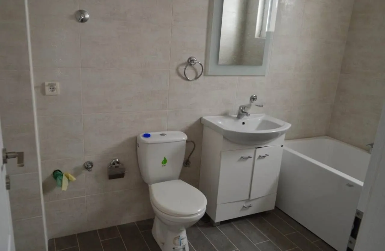 Prodaja, dvosoban stan, 72m², Bečići, Budva
