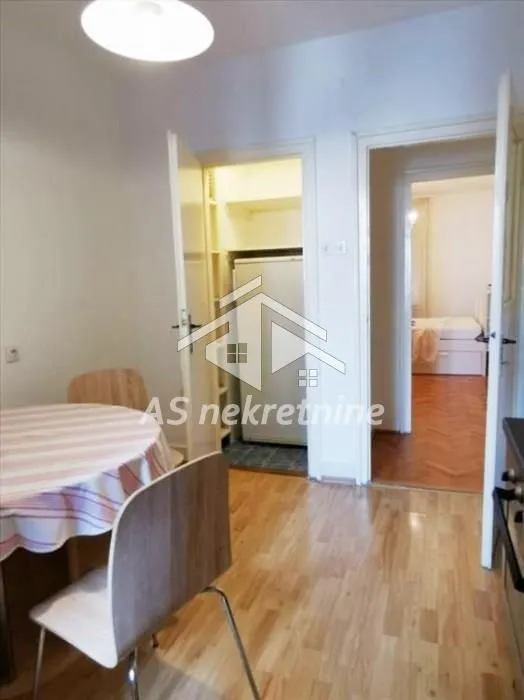 Rent, two bedroom apartment, 55m², Stari Grad, Beograd