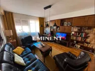 Izdavanje, trosoban stan, 70m², Kalenić Pijaca, Vračar Sve Podlokacije - image 1