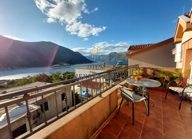 Prodaja, dvosoban stan, 62m², Dobrota, Kotor