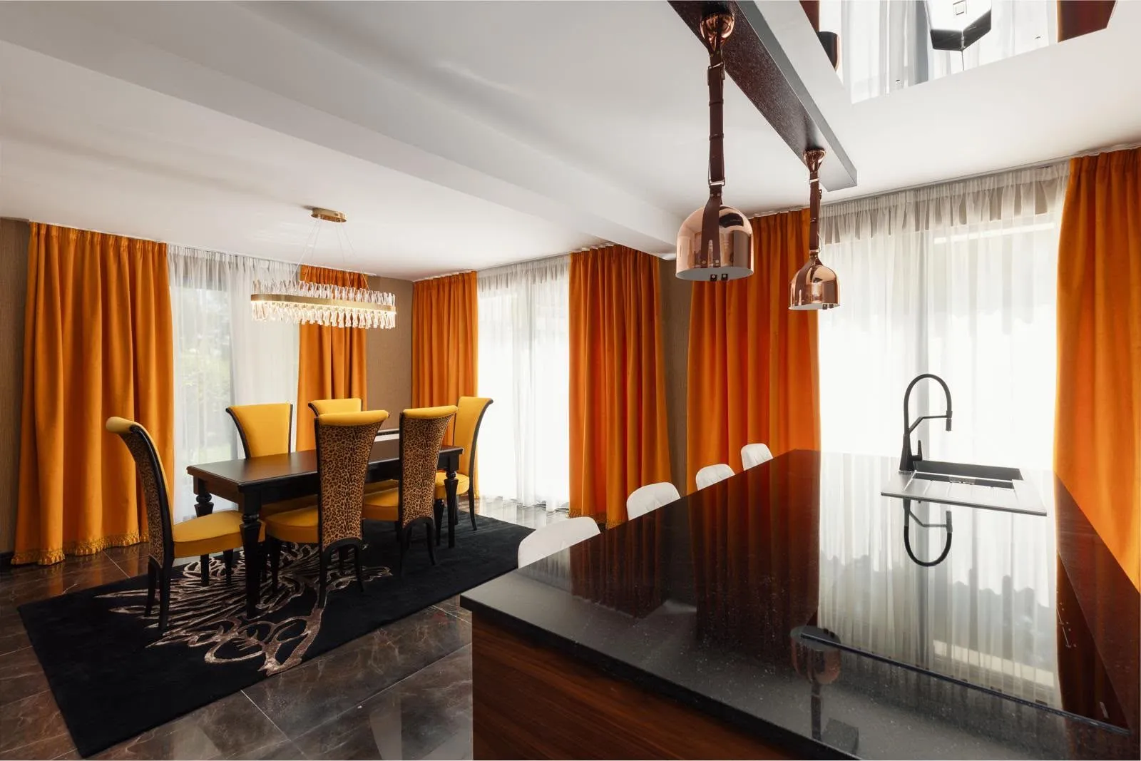 Izdavanje, kuća, 500m², Bonići, Tivat