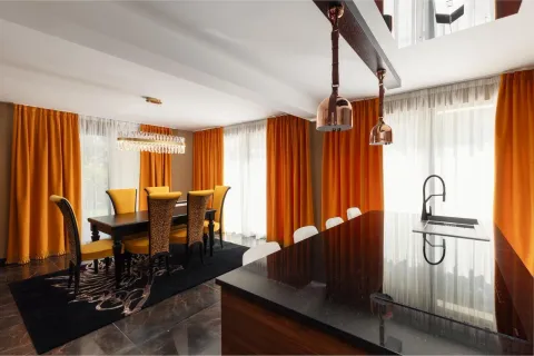 Izdavanje, kuća, 500m², Bonići, Tivat - image 7