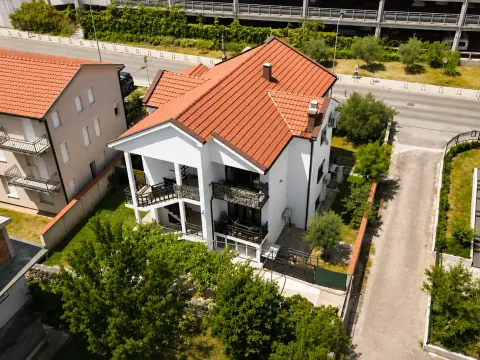 Rent, three bedroom apartment, 106m², Kod Big Fashion-a, Podgorica - image 15