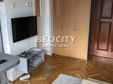 Izdavanje, stan, 38m², Centar, Novi Sad - image 4
