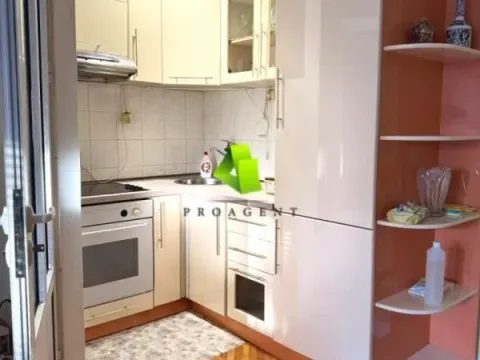 Izdavanje, trosoban stan, 65m², Medijana, Niš - image 3