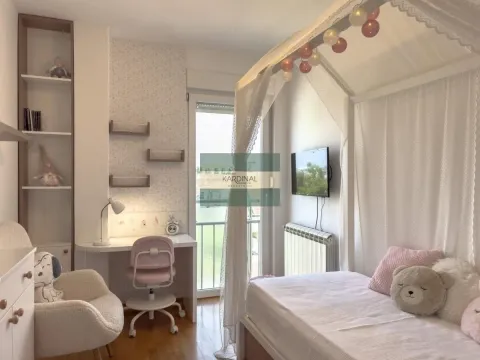 Sale, four bedroom apartment, 112m², Stari grad, Novi Sad - image 9