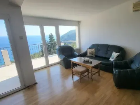 Rent, house, 234m², Sutomore, Bar - image 3