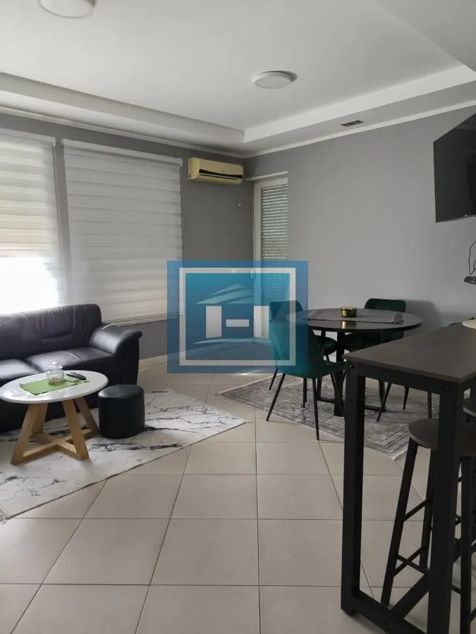 Izdavanje, dvosoban stan, 40m², Centar, Ćuprija