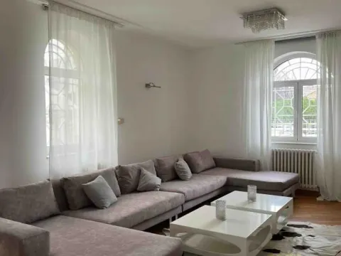 Rent, four bedroom apartment, 135m², Savski Venac, Beograd - image 2