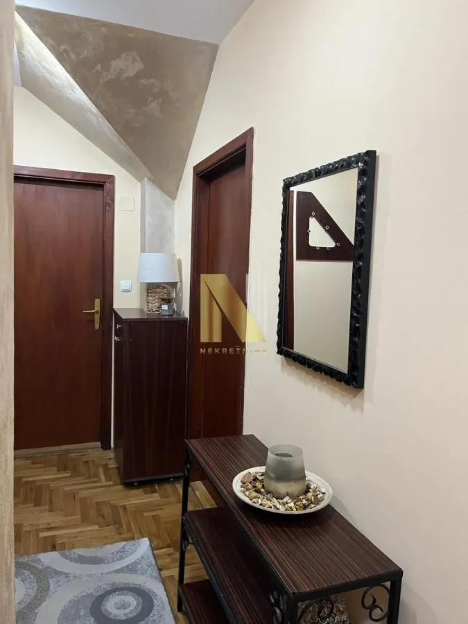 Izdavanje, dvosoban stan, 38m², Nova Detelinara, Novi Sad Sve Podlokacije