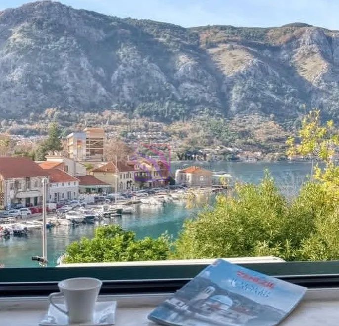 Sale, one bedroom apartment, 42m², Stari Grad Kotor, Kotor
