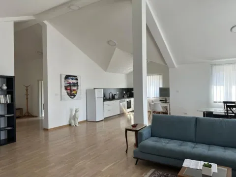 Izdavanje, jednosoban stan, 90m², Tripovići, Tivat - image 6