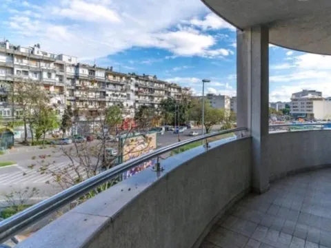 Sale, three bedroom apartment, 140m², Podgorica, Crna Gora - image 11